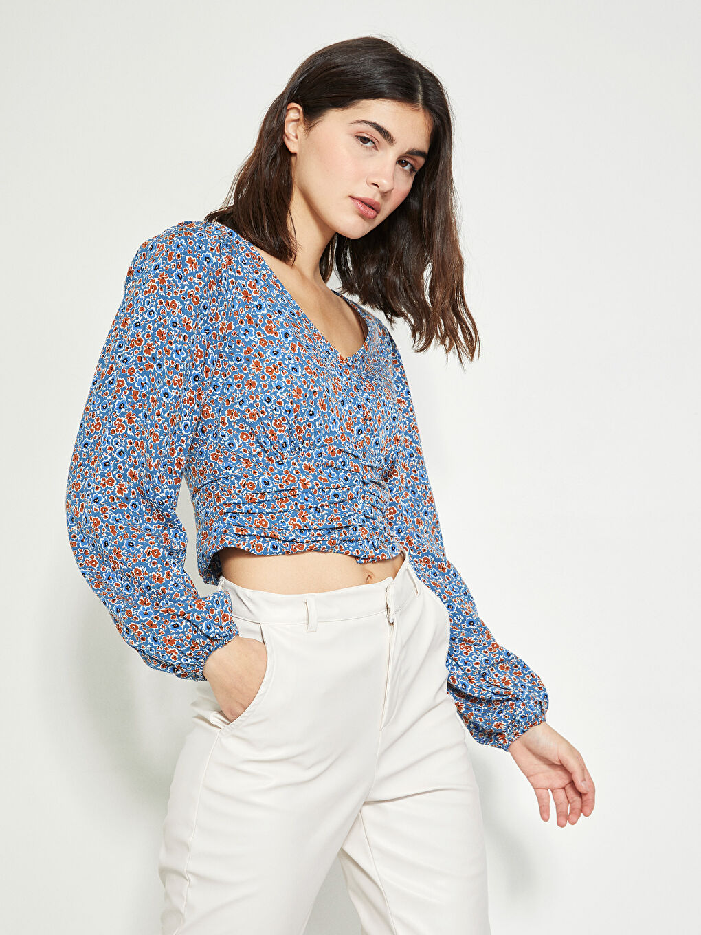 LCW Limited V-Neck Floral Long Sleeve Viscose Women's Blouse -W1JC76Z8-LQQ