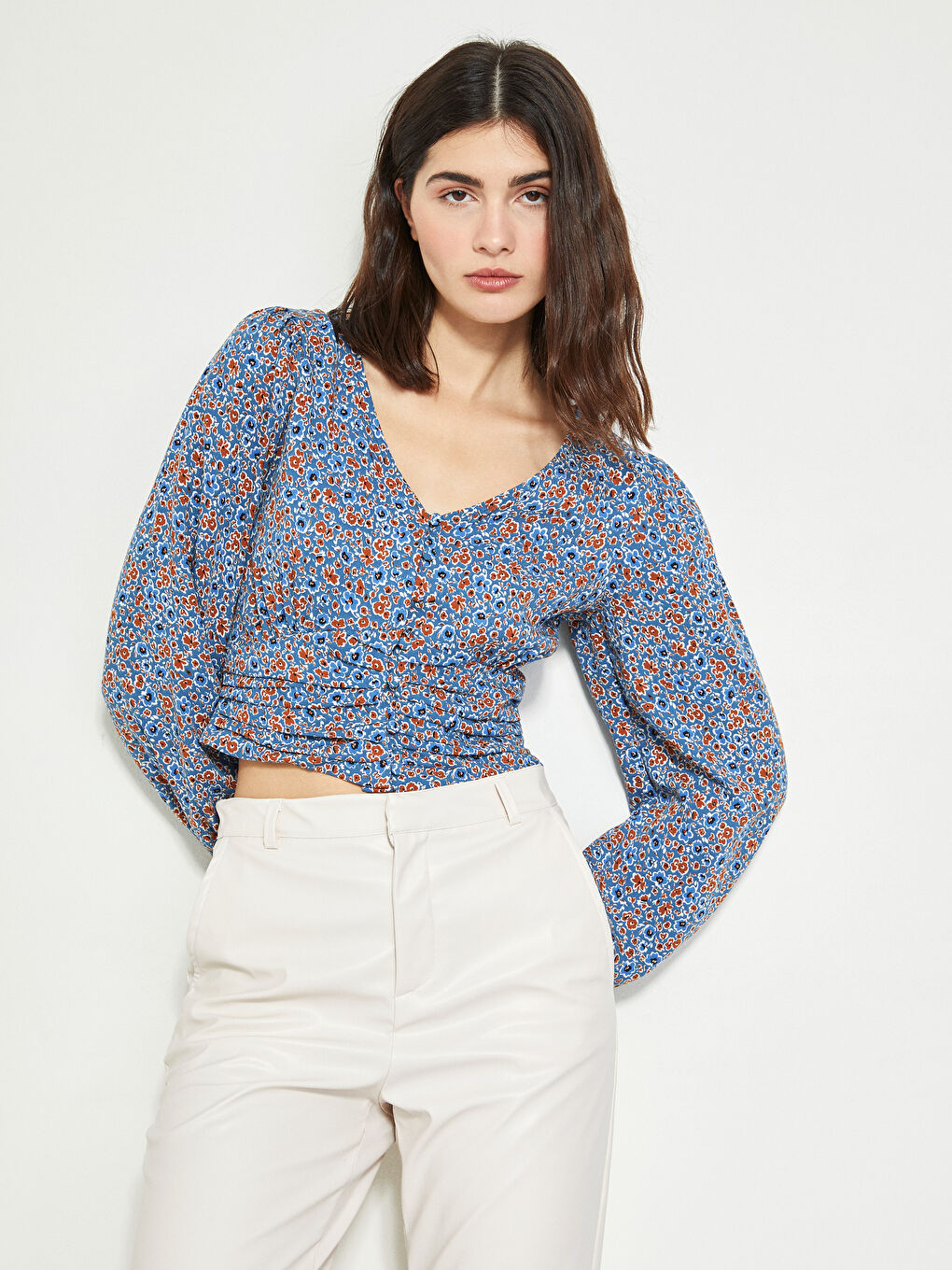 LCW Limited V-Neck Floral Long Sleeve Viscose Women's Blouse -W1JC76Z8-LQQ