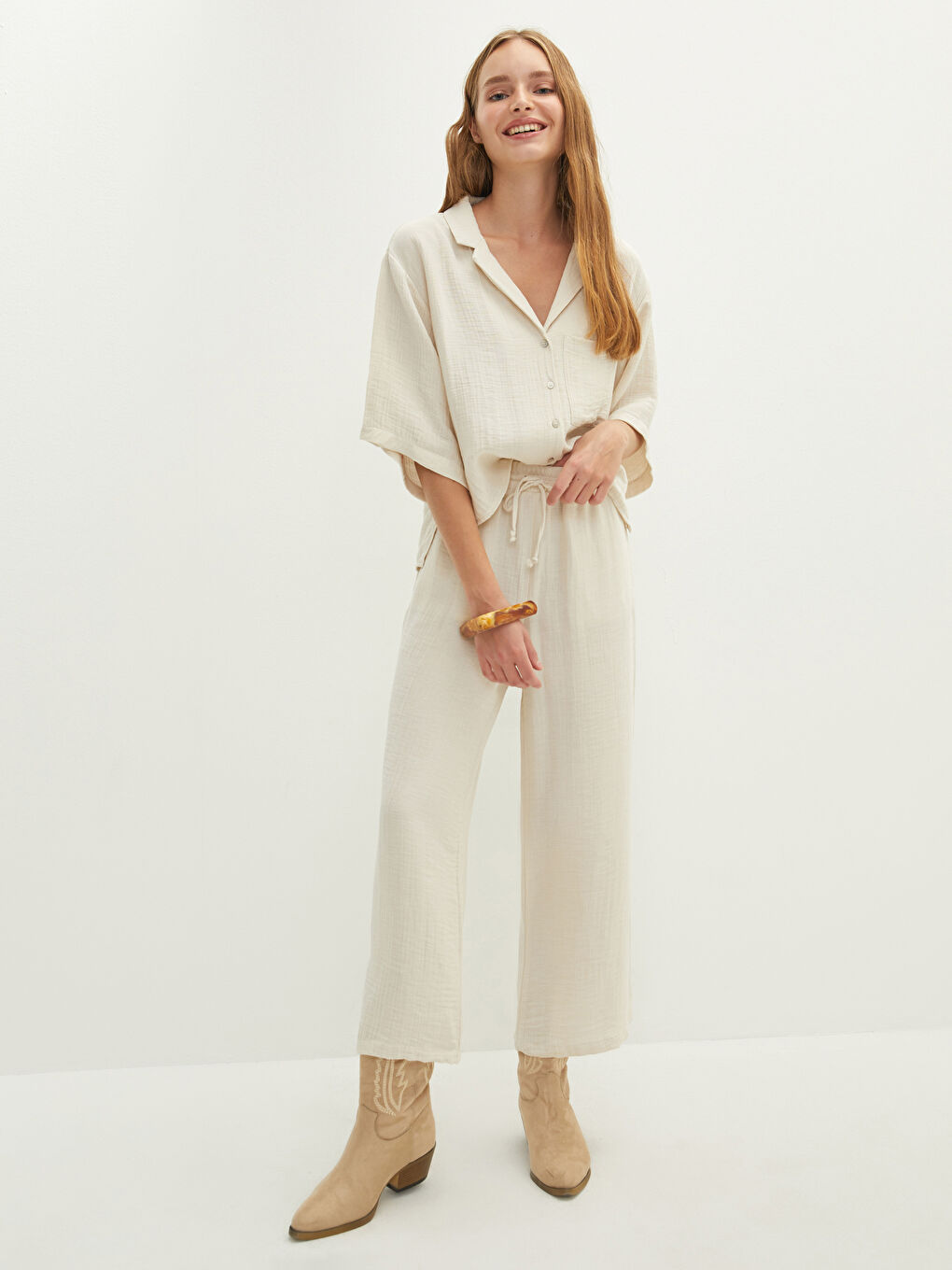 بنطلون للسيدات بخصر مرن وجيوب بتفاصيل عادية-4