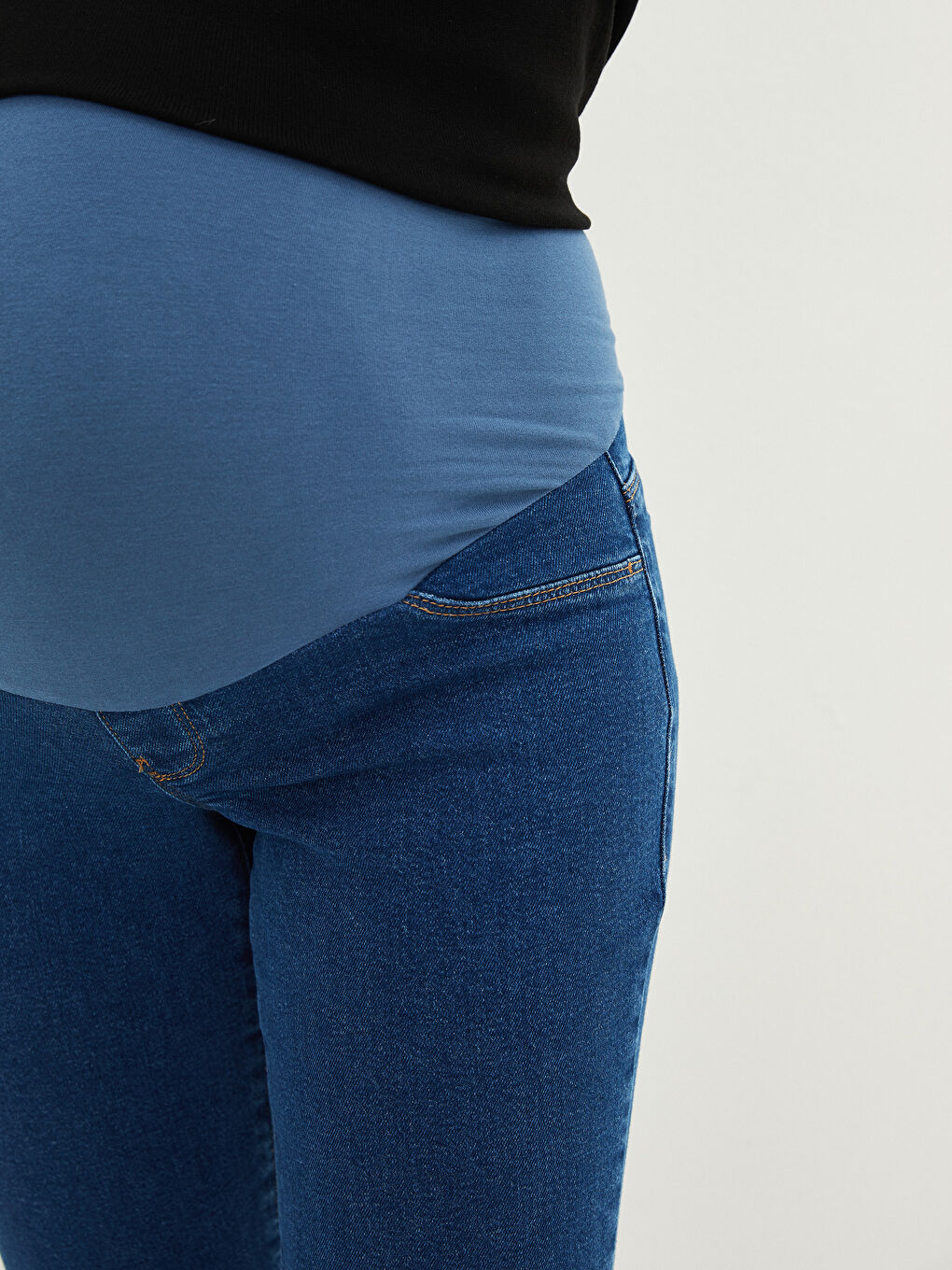 Джинсы для беременных Rodeo длиной до щиколотки с панелью для живота стройная мама-4