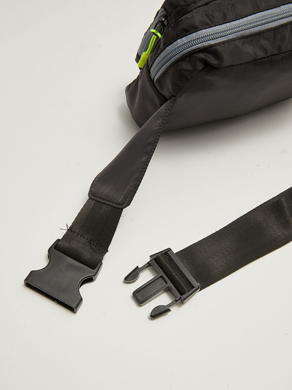 Boys Label Detail Waist Bag-2