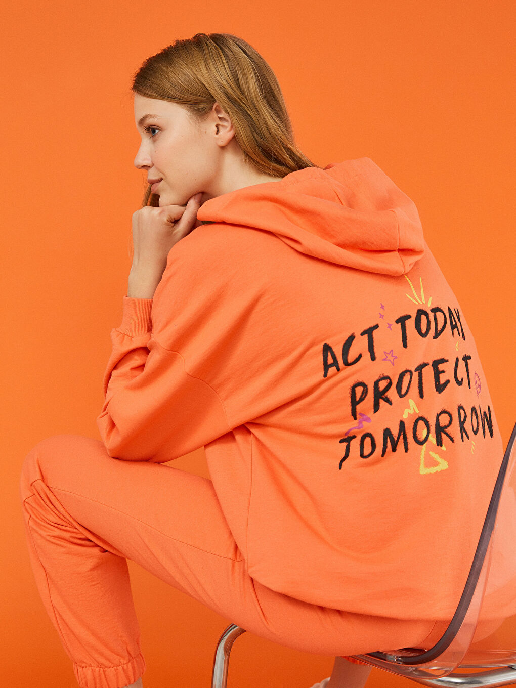 LCW Limited Bedrucktes Kapuzensweatshirt mit Langarm für Damen -W1JD82Z8-JSF