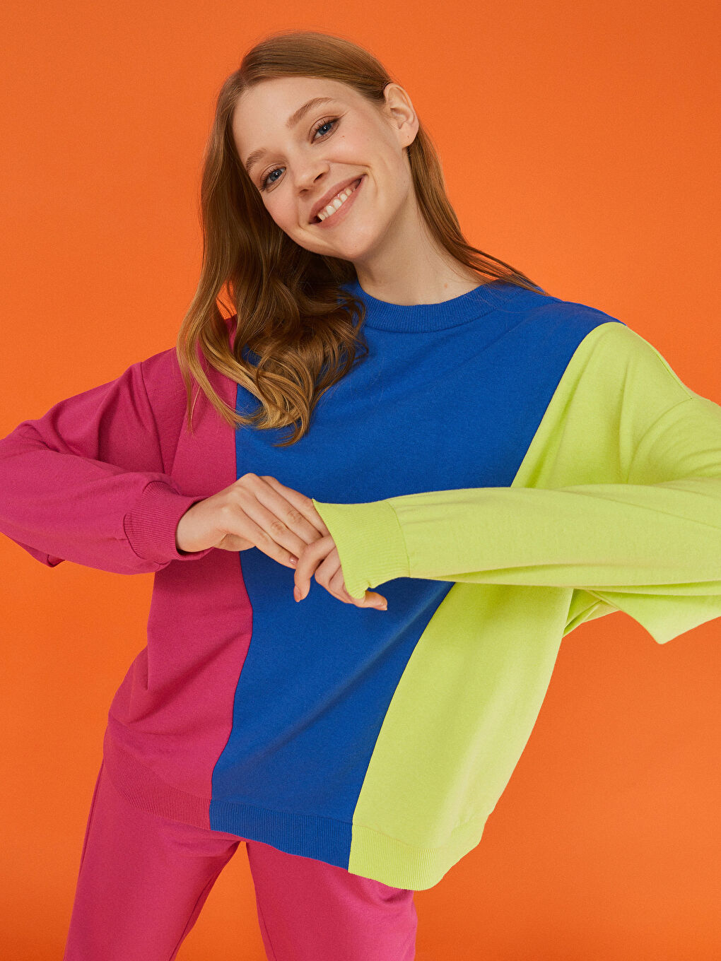 Sweat-Shirt Pour Femmes À Manches Longues Et Col Rond Avec Bloc De Couleurs-2