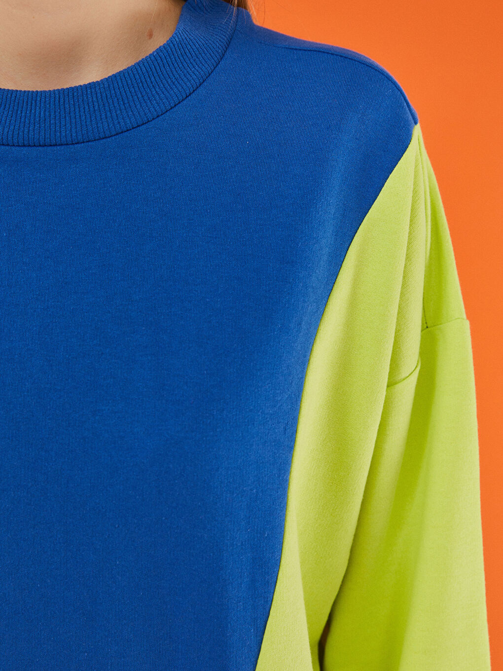 Sweat-Shirt Pour Femmes À Manches Longues Et Col Rond Avec Bloc De Couleurs-5