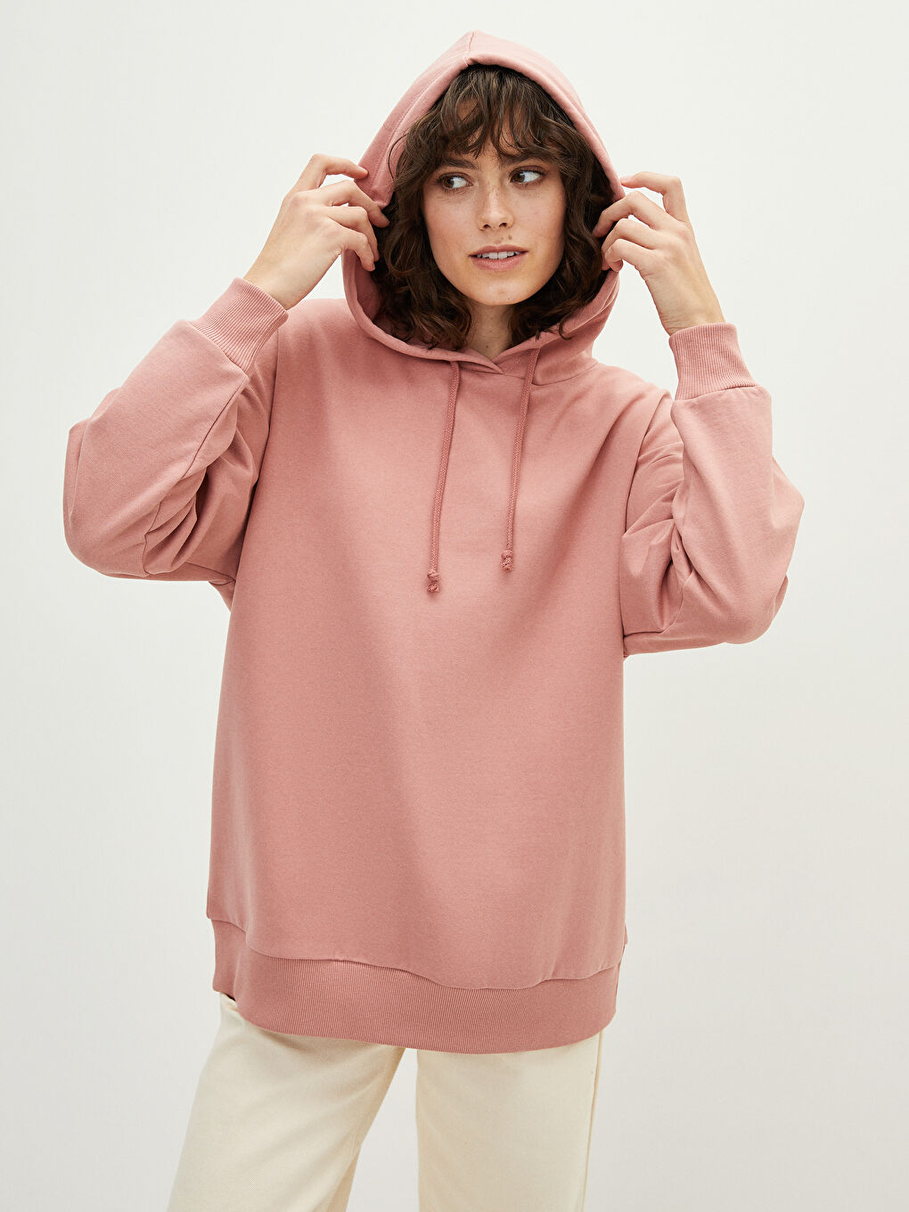 Pembe Kapüşonlu Baskılı Uzun Kollu Kadın Sweatshirt-1