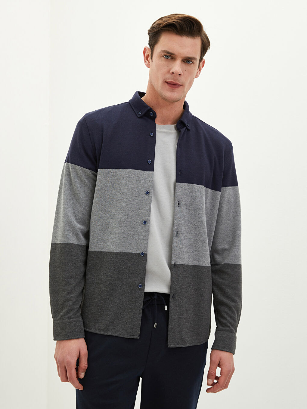 Чоловік ТЕМНО-СИНІЙ Сорочка-1