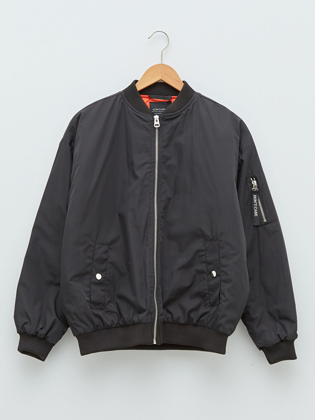 Siyah Kolej Yaka Slogan Baskılı Uzun Kollu Kadın Şişme Mont-6