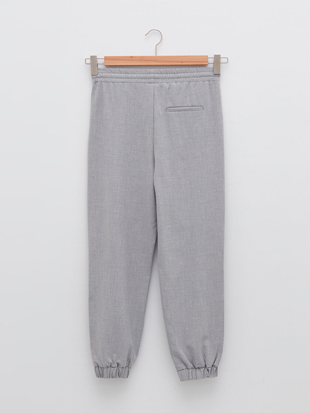 Elastic Waist Straight Comfortable Fit Pocket Detailed Women Jogger Pants-6