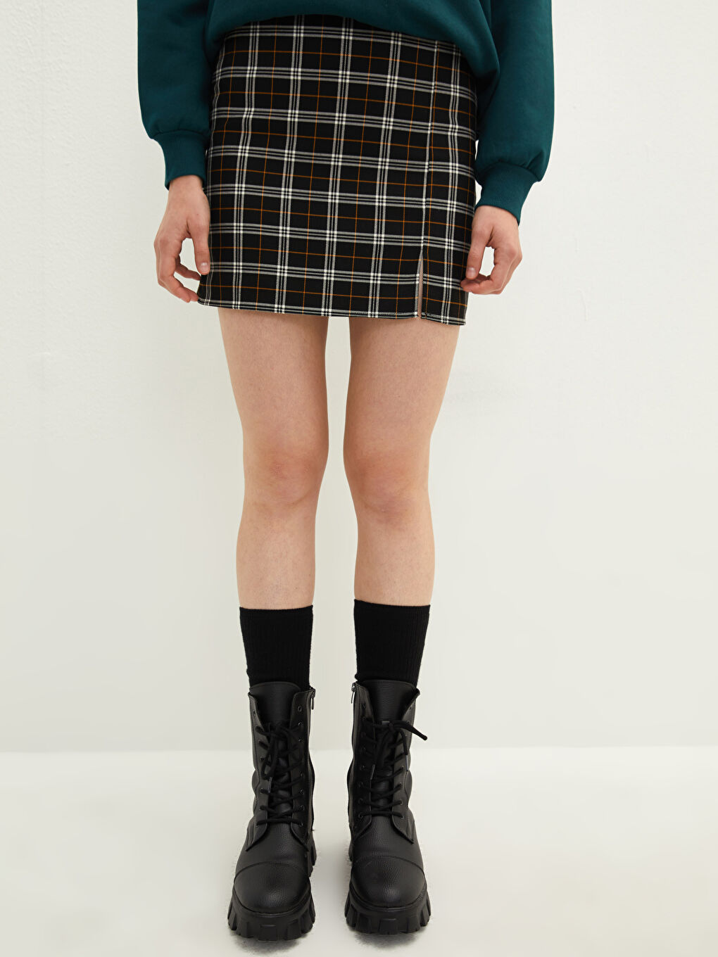 Plaid Women's Mini Skirt-3