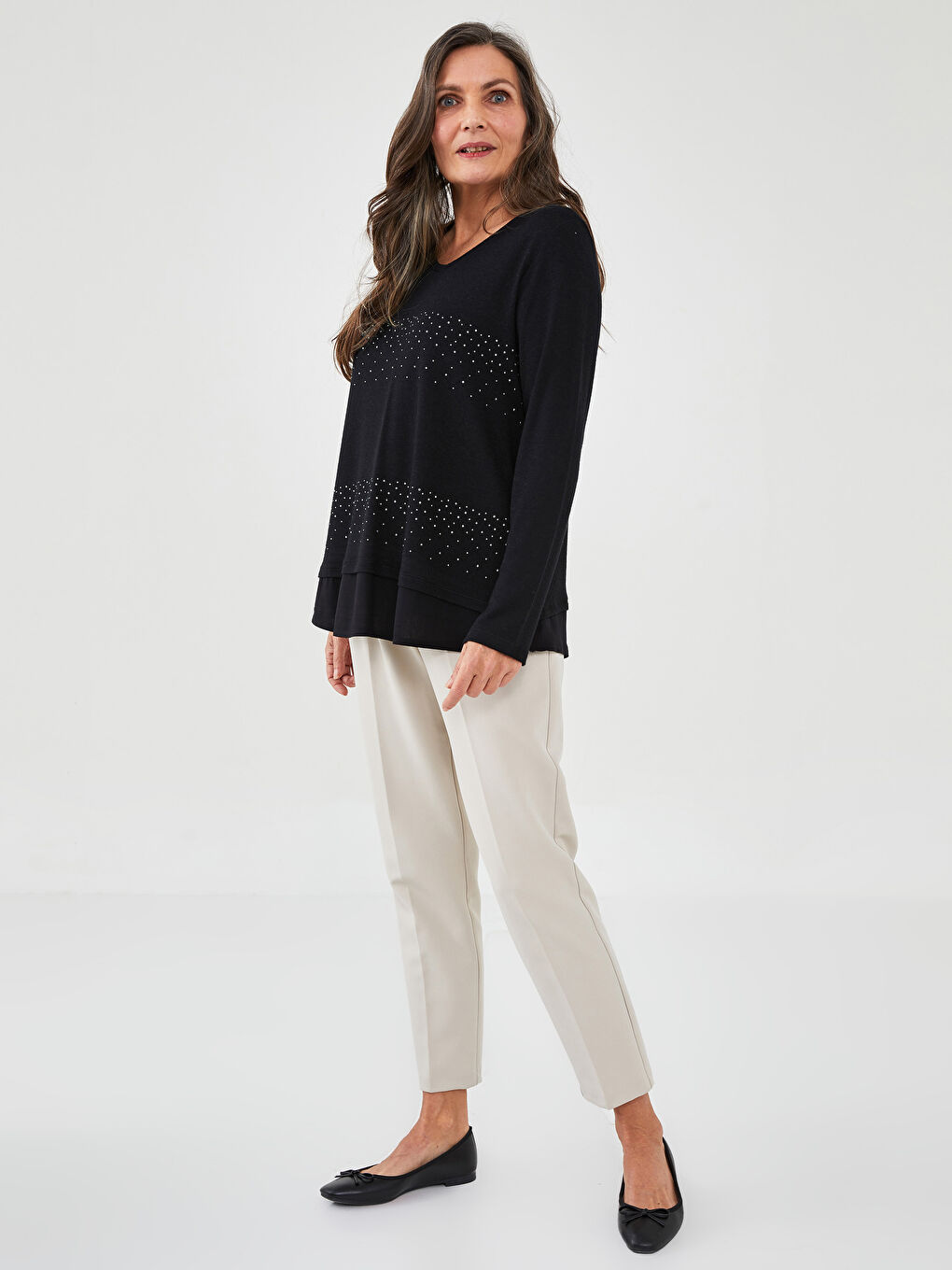 Siyah V Yaka Taşlı Uzun Kollu Kadın Bluz-2
