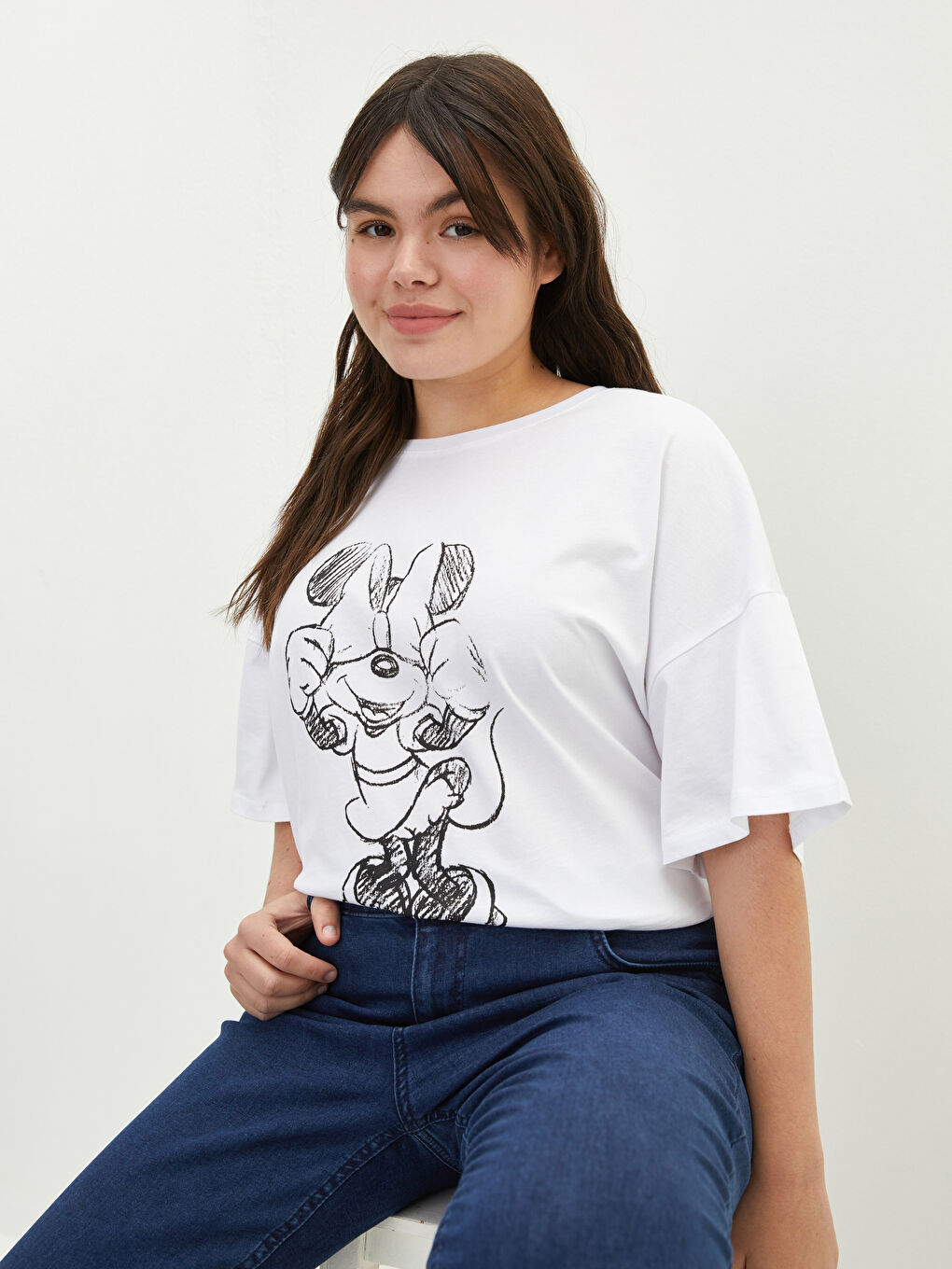 LC WAIKIKI Plus Size Crew Neck Minnie Mouse Printed Short Sleeve Cotton Women's T-Shirt -W1JF46Z8-FFB