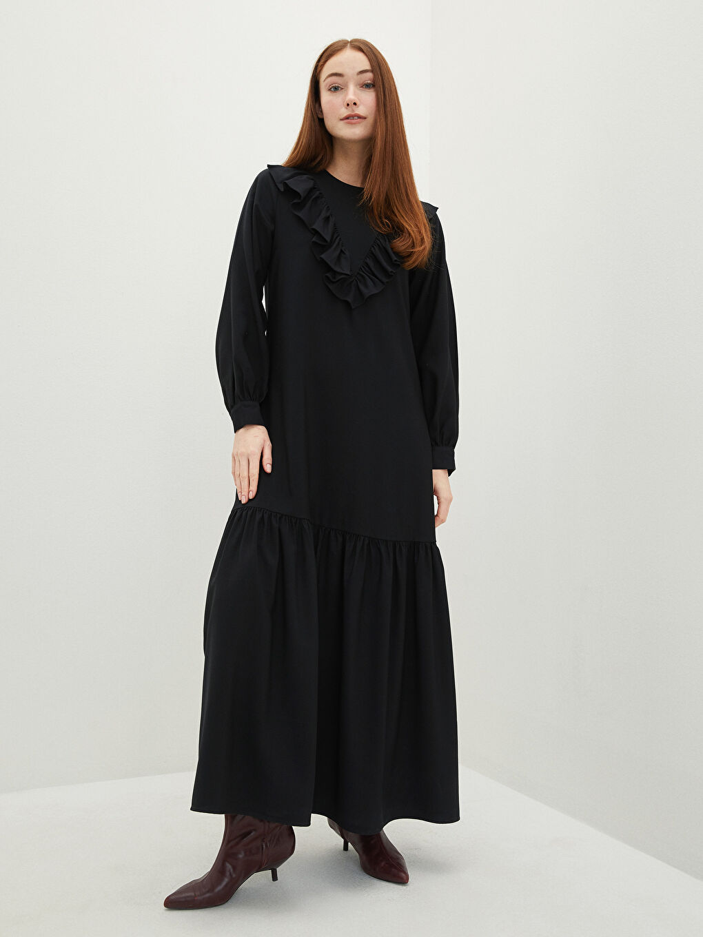 Siyah Bisiklet Yaka Fırfır Detaylı Uzun Kollu Kadın Gömlek Elbise