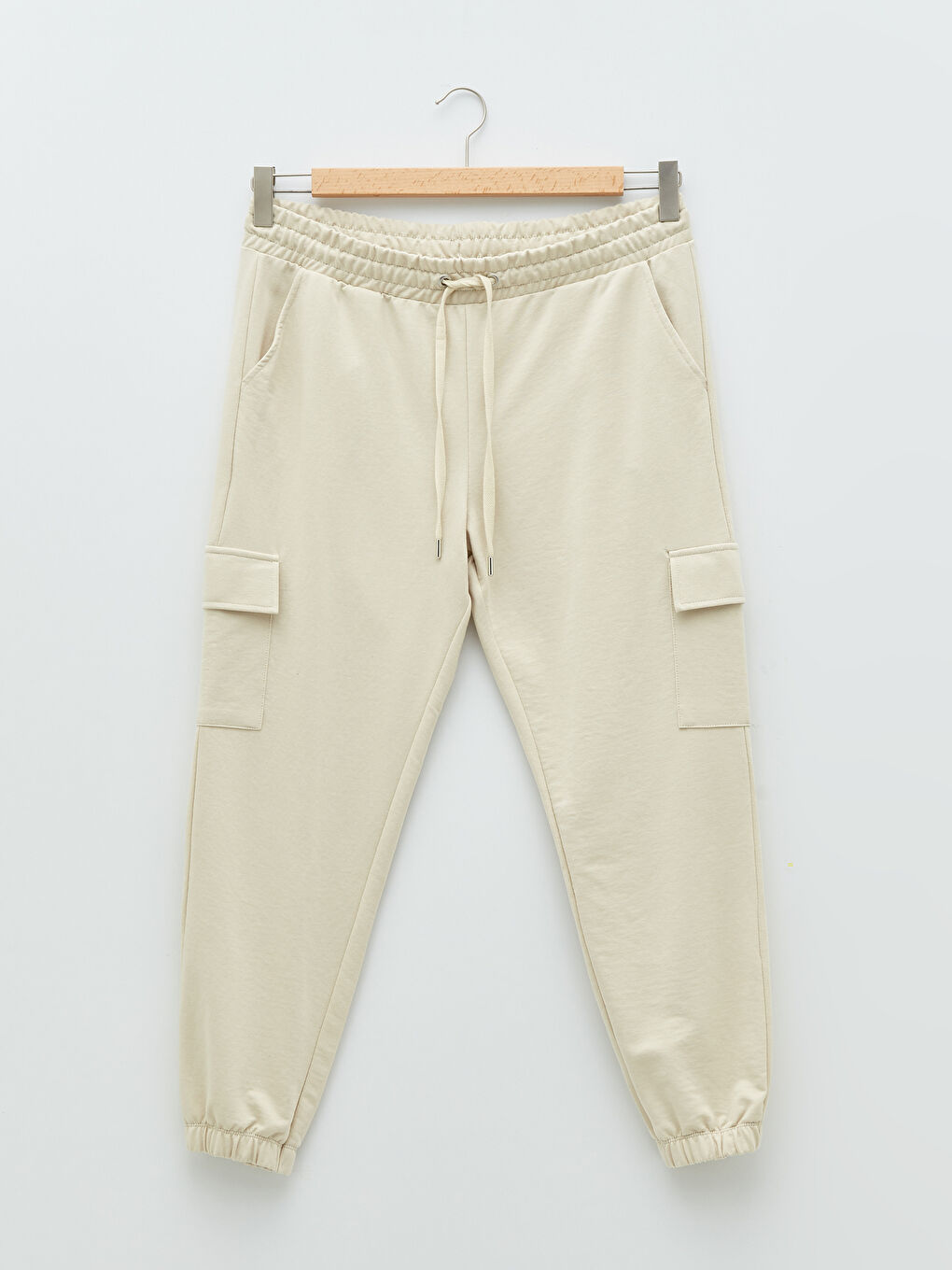 Damen Jogginghose in Übergröße mit elastischem Bund und flachen Taschen-Details-5
