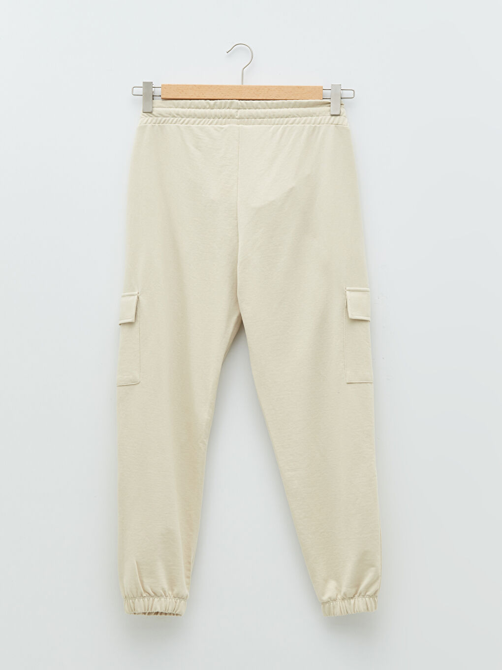 Damen Jogginghose in Übergröße mit elastischem Bund und flachen Taschen-Details-6