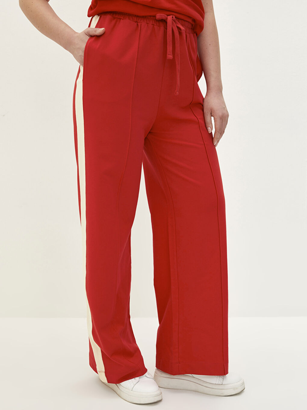 Žena CRVENA Trenirke-2