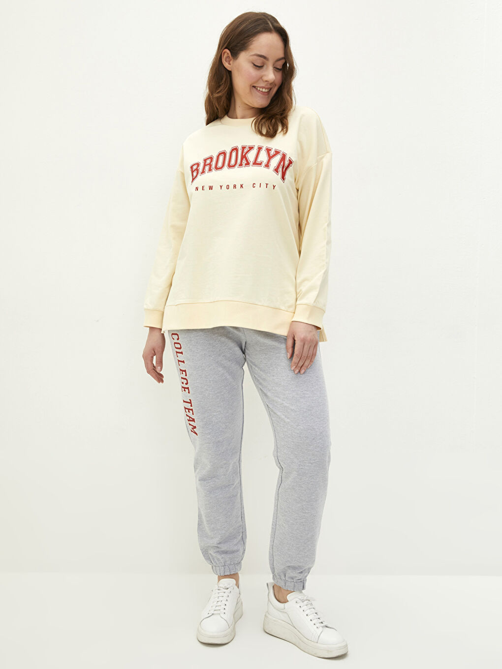 Plus Size Women's Elastic Waist Printed Jogger Sweatpants-1
