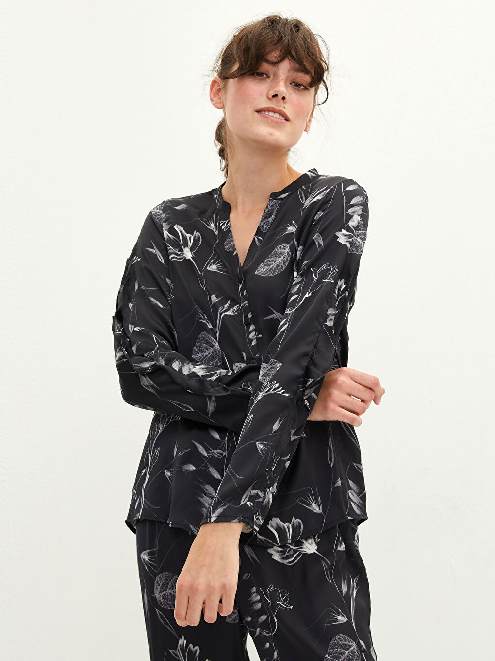 LCW DREAM Henley-Ausschnitt Blumig Langarm Satin Pyjama-Set für Damen -W1JG19Z8-LQJ