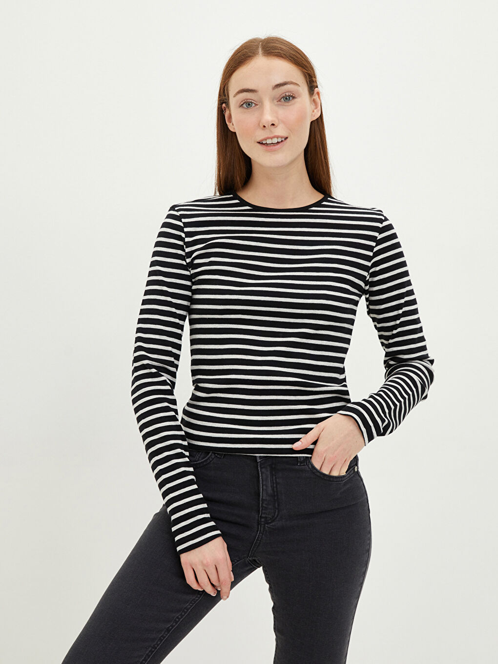 Siyah Bisiklet Yaka Çizgili Uzun Kollu Kadın Tişört