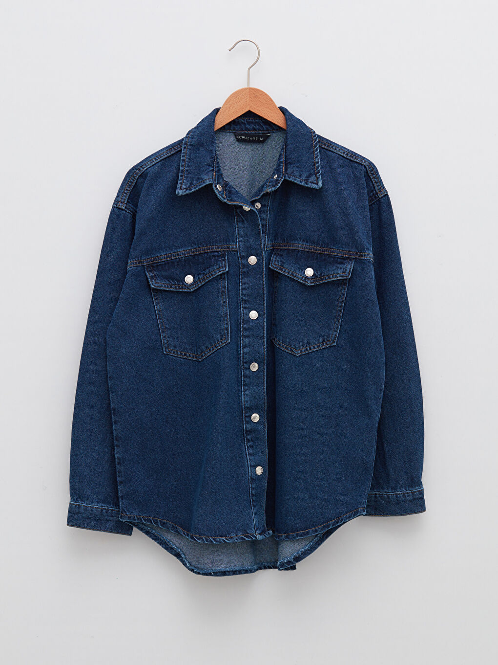 әйелдерге арналған алдыңғы түймелі түзу ұзын жеңді родео джинсы жейде-күртеше-6