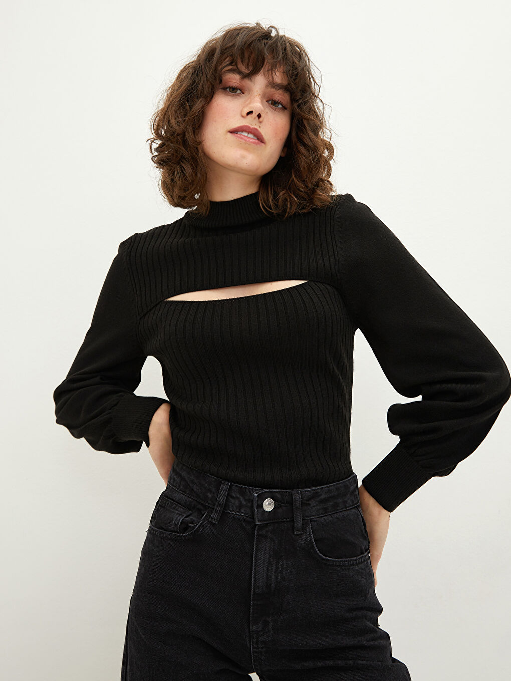 Әйелдерге арналған биік жағалы трикотаж жемпір