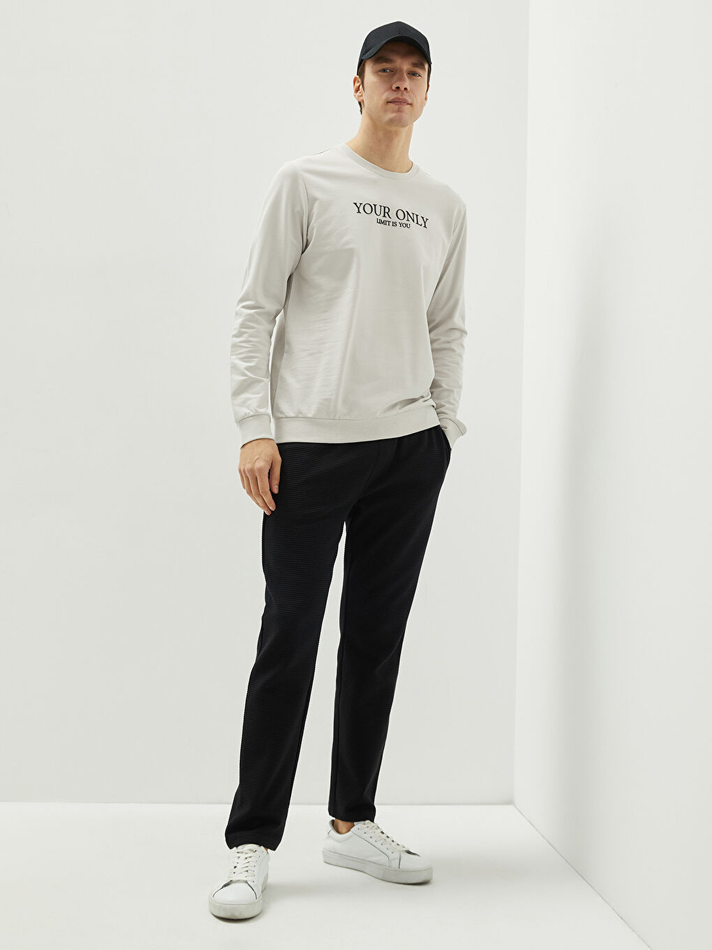 Bisiklet Yaka Uzun Kollu Baskılı Erkek Sweatshirt-2