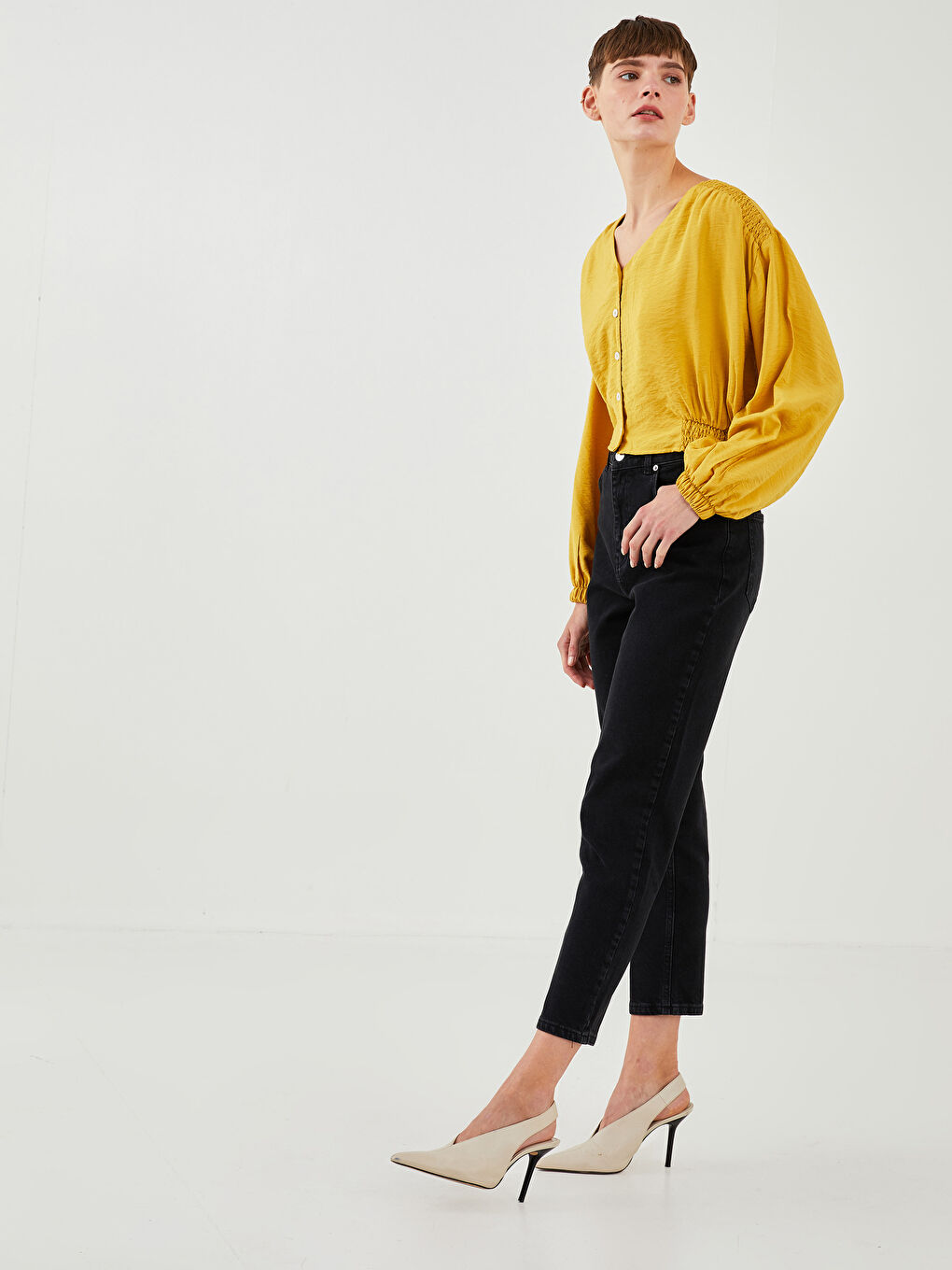 Sarı V Yaka Uzun Kollu Düz Viskon Kadın Bluz-2
