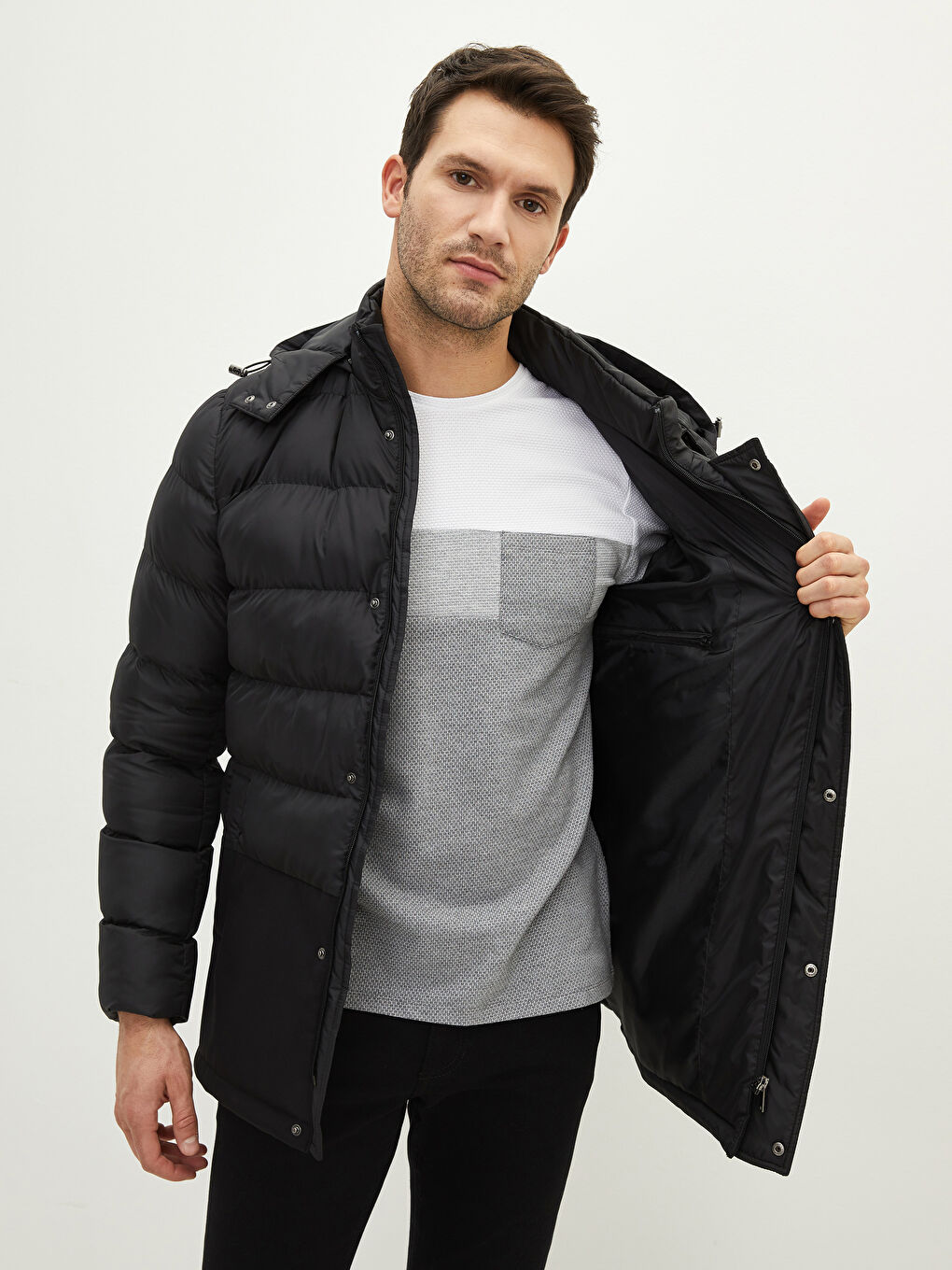 Siyah Standart Kalıp Kapüşonlu Erkek Şişme Mont-1