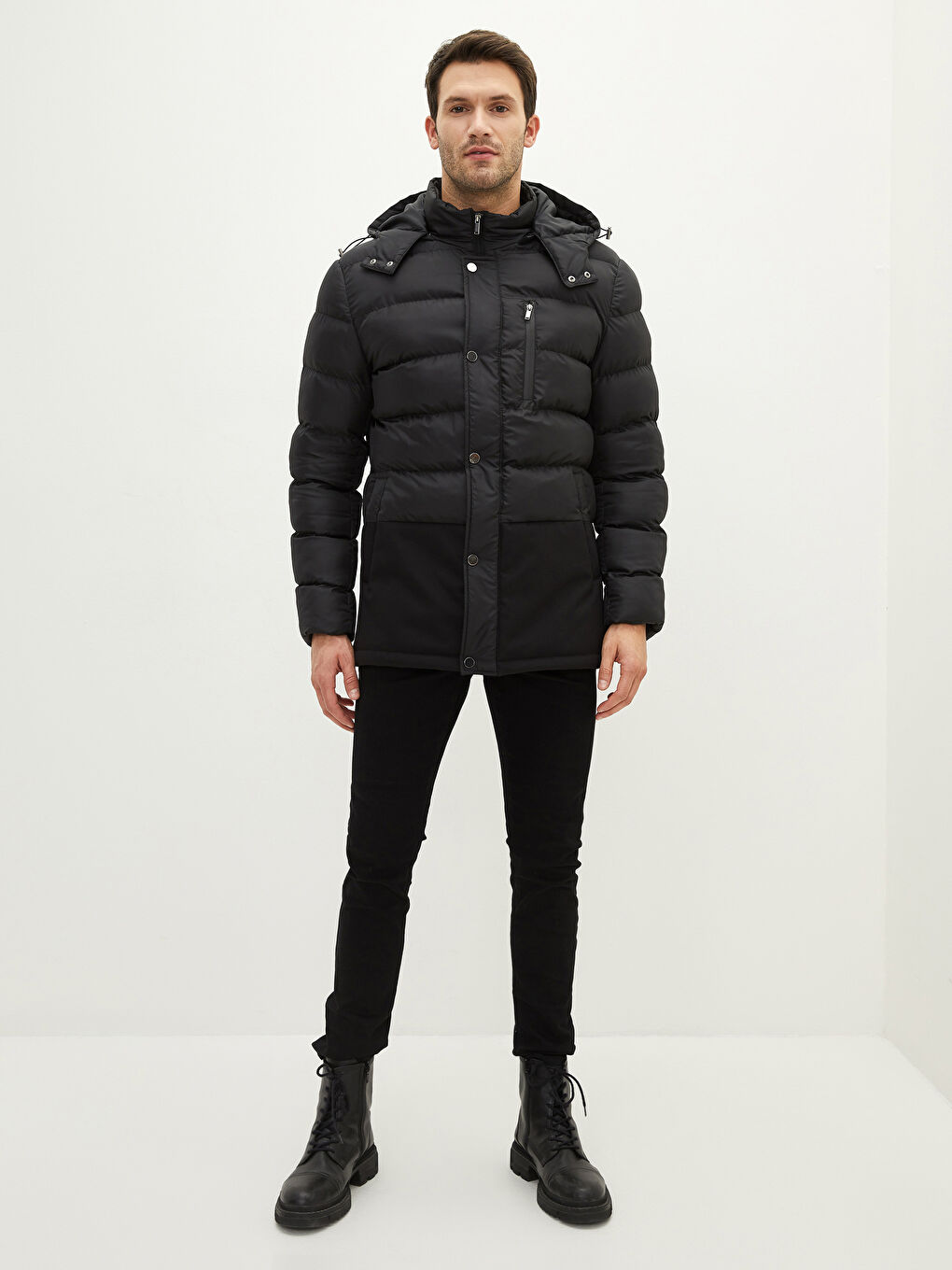 Siyah Standart Kalıp Kapüşonlu Erkek Şişme Mont-2