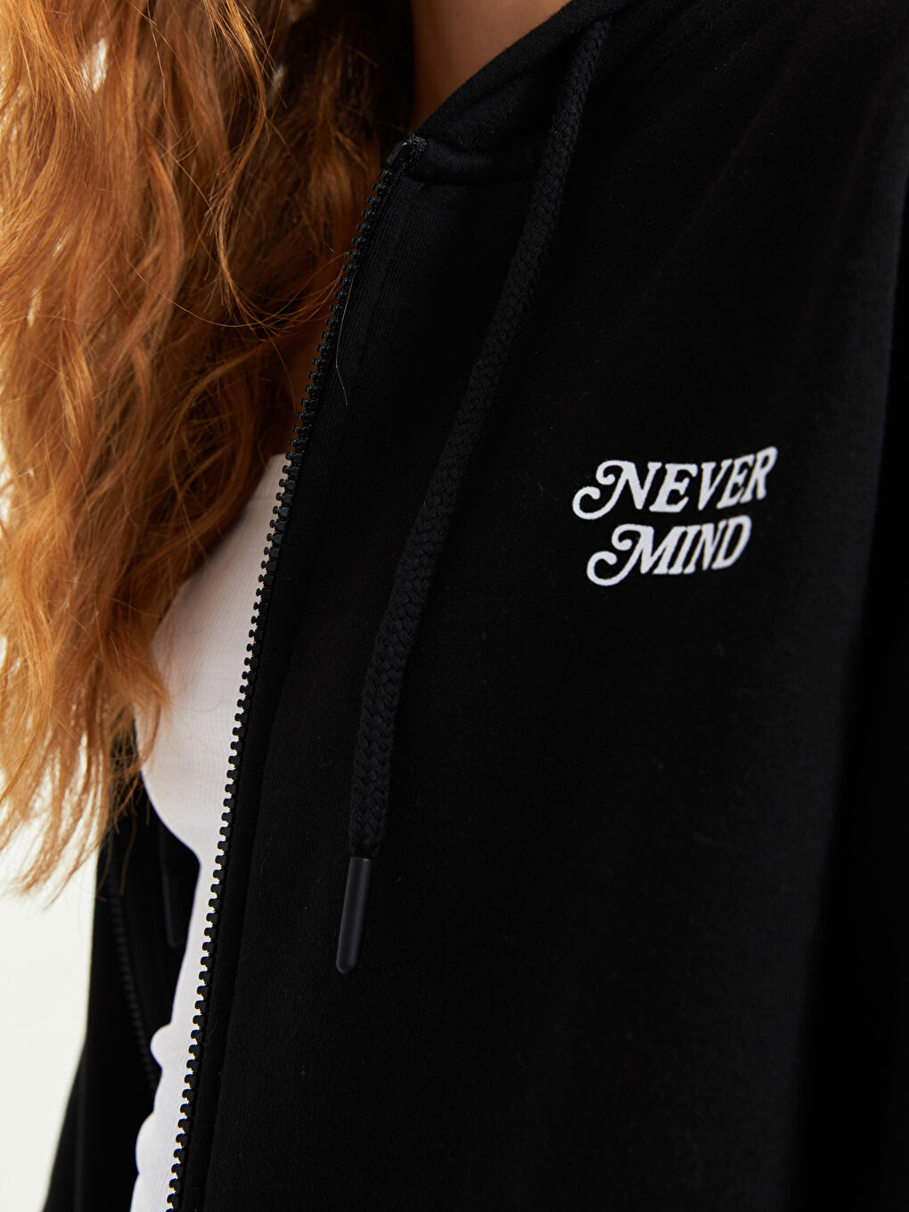 Siyah Kapüşonlu Yazı Baskılı Kadın Kalın Fermuarlı Sweatshirt-3