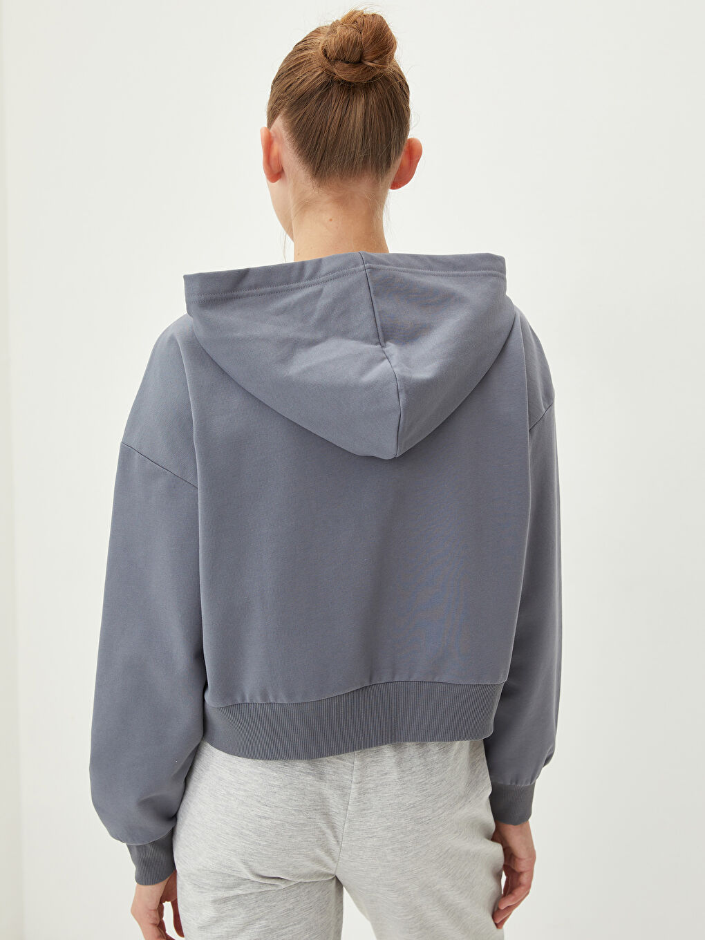 Gri Kapüşonlu Yazı Baskılı Uzun Kollu Kadın Spor Hırka-3