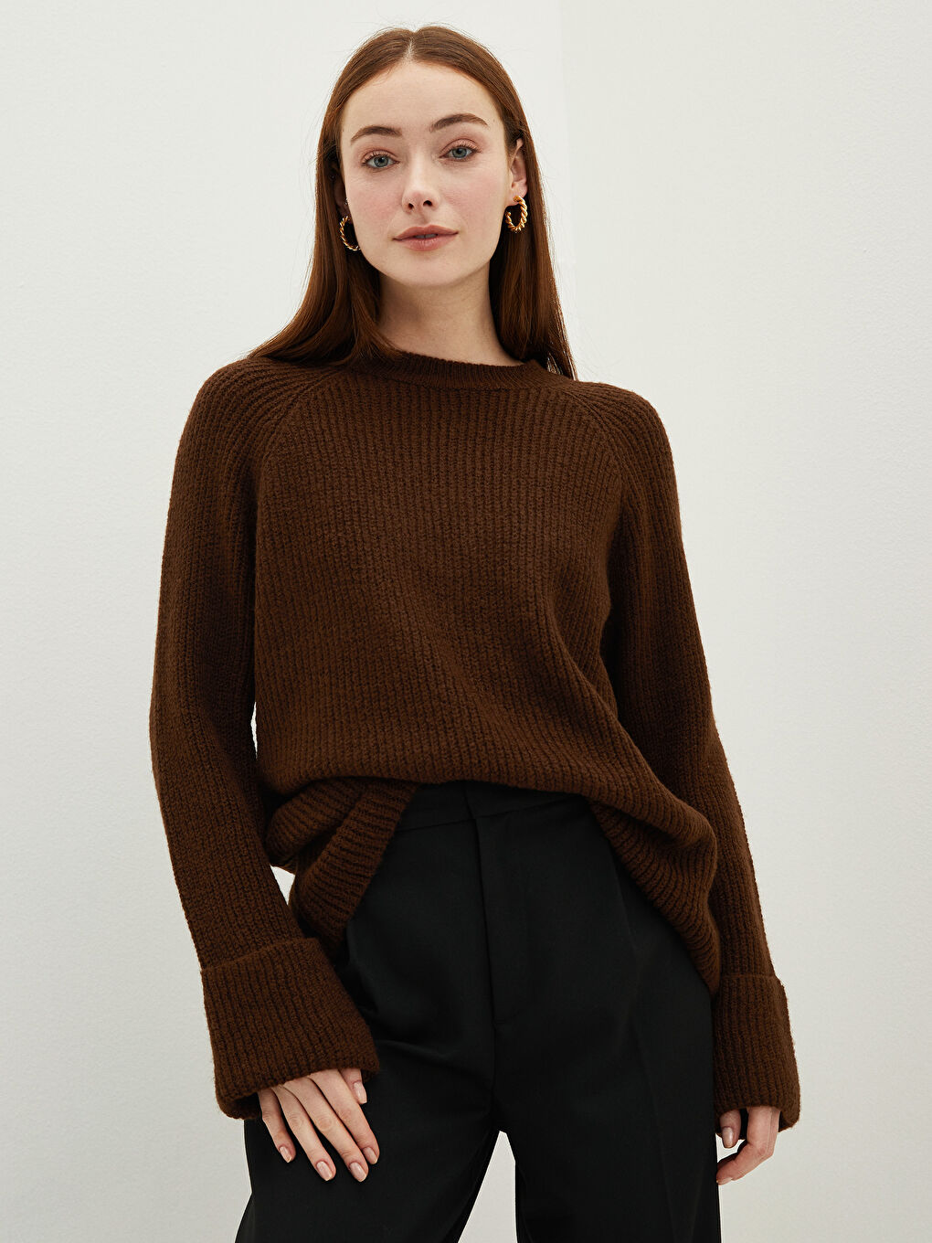 Crew Neck Plain Long Sleeve Women's Knitwear Sweater-1