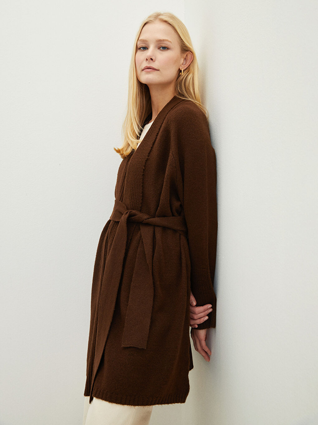 Double Breasted Collar Straight Long Sleeve Women's Knitwear Cardigan-2