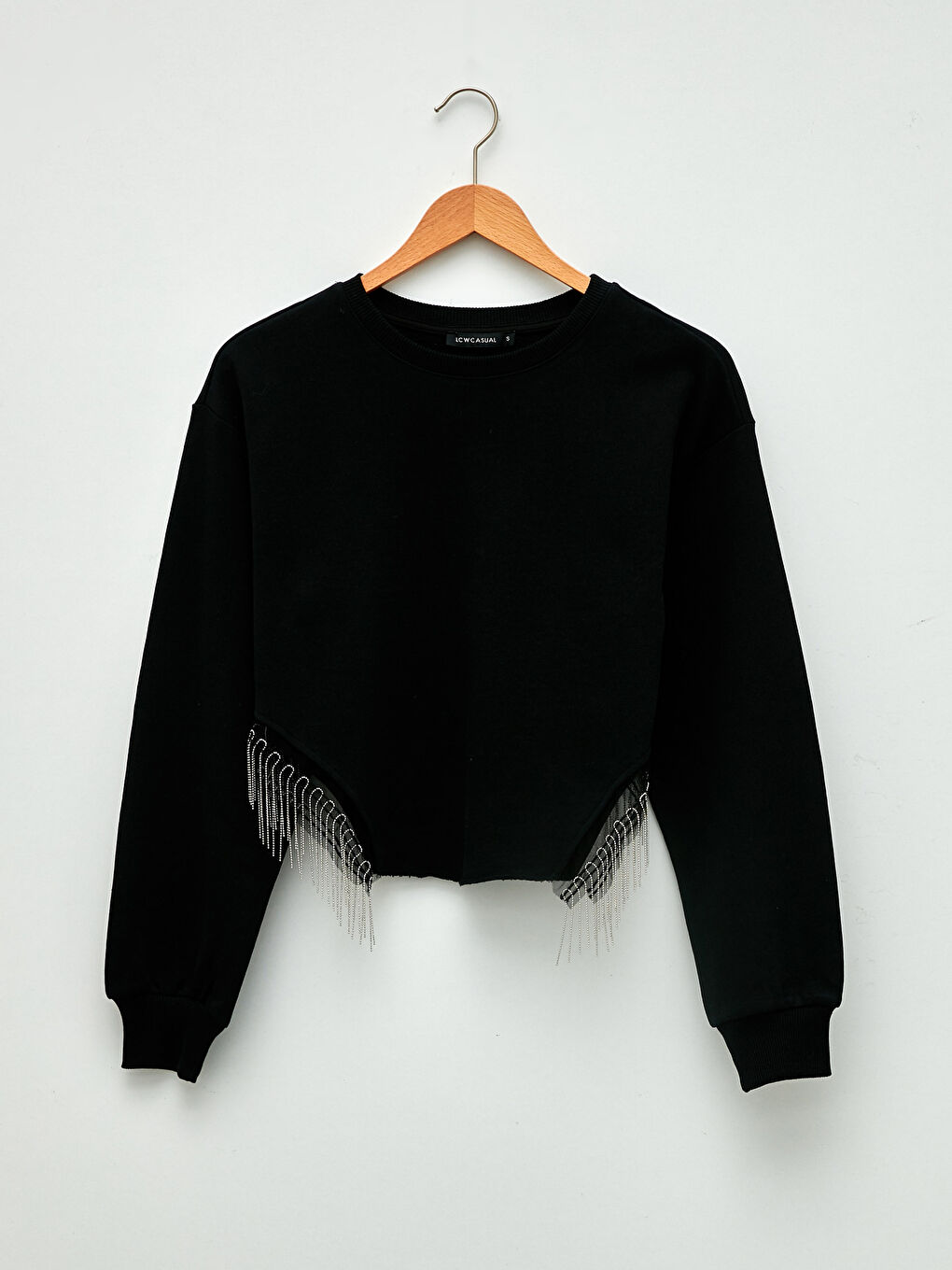 سویتشێرت قۆڵ درێژ سێ داو یه‌خه‌ خڕ و ورده‌کاری زنجیر بۆ ژنان-4