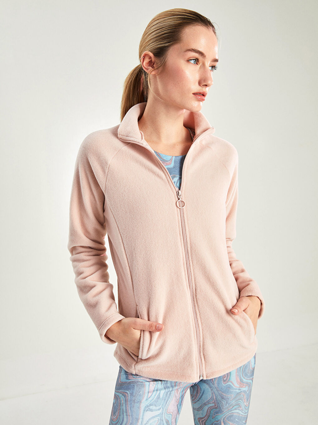 Pembe Dik Yaka Düz Uzun Kollu Cep Detaylı Kadın Spor Hırka-1