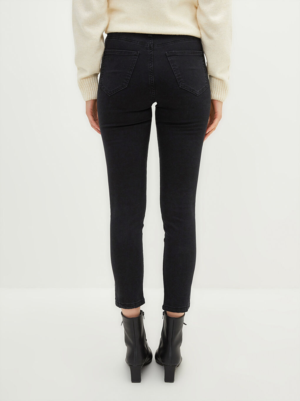 Mercury Skinny Fit Women's Rodeo Jean Pants with Pocket Detail-4