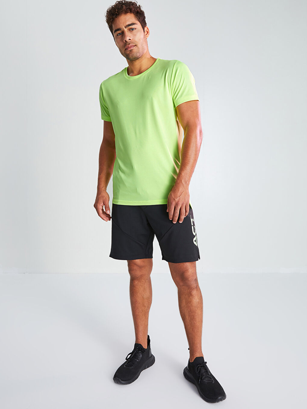 Sarı Bisiklet Yaka Kısa Kollu Erkek Spor Tişört-2