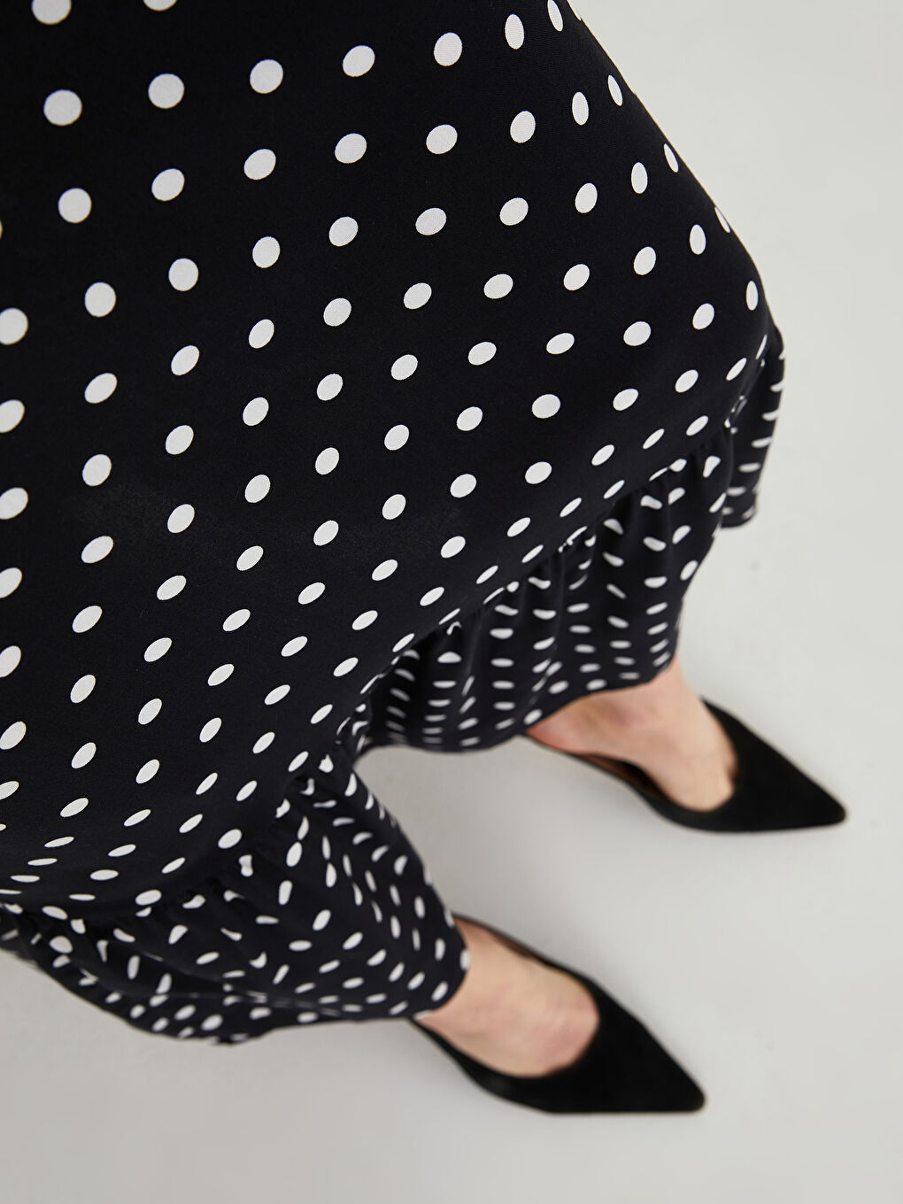 Siyah Bisiklet Yaka Puantiyeli Uzun Kollu A Kesim Viskon Kadın Elbise-2