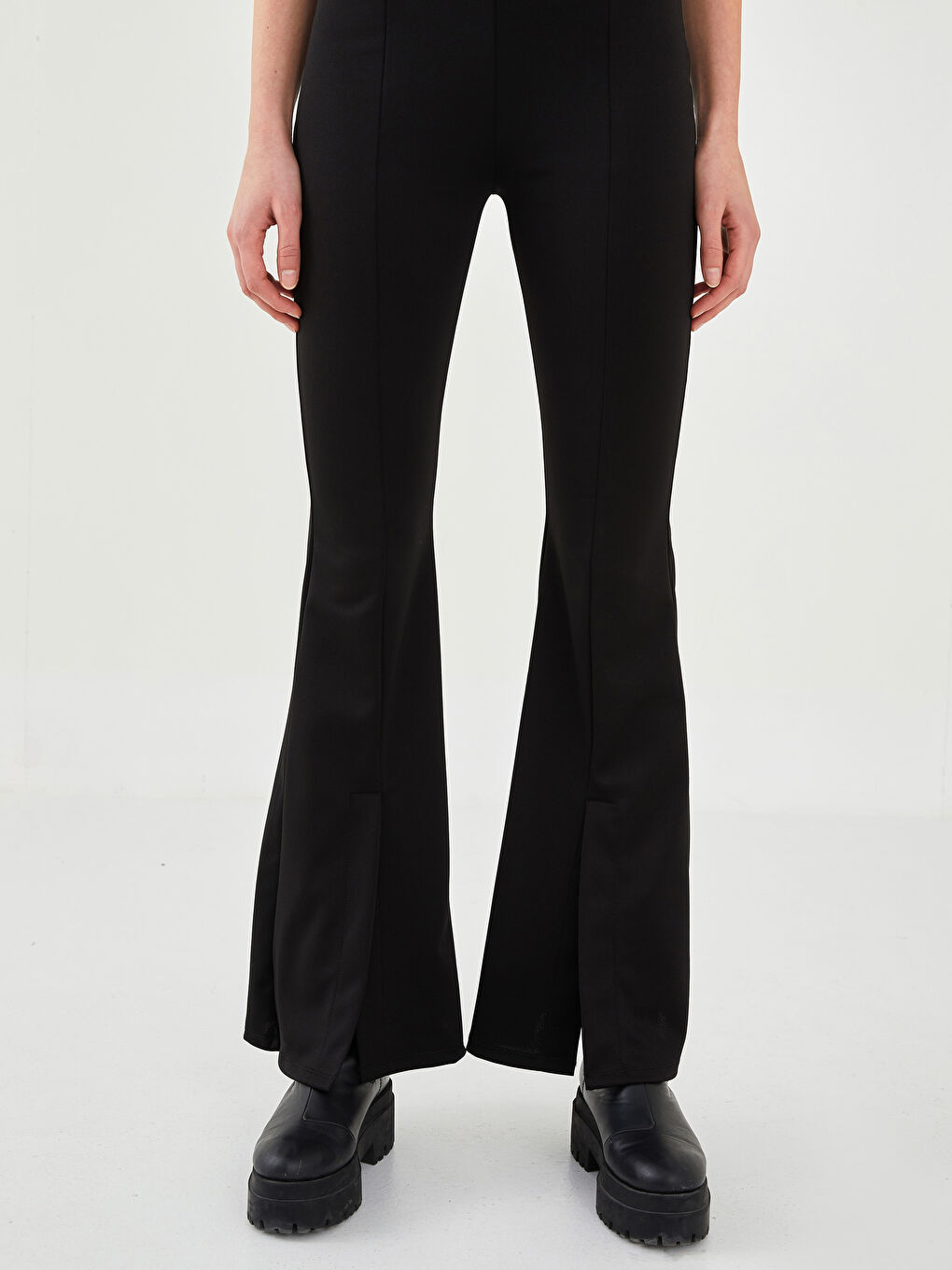 Siyah Beli Lastikli Düz İspanyol Paça Kadın Pantolon-6