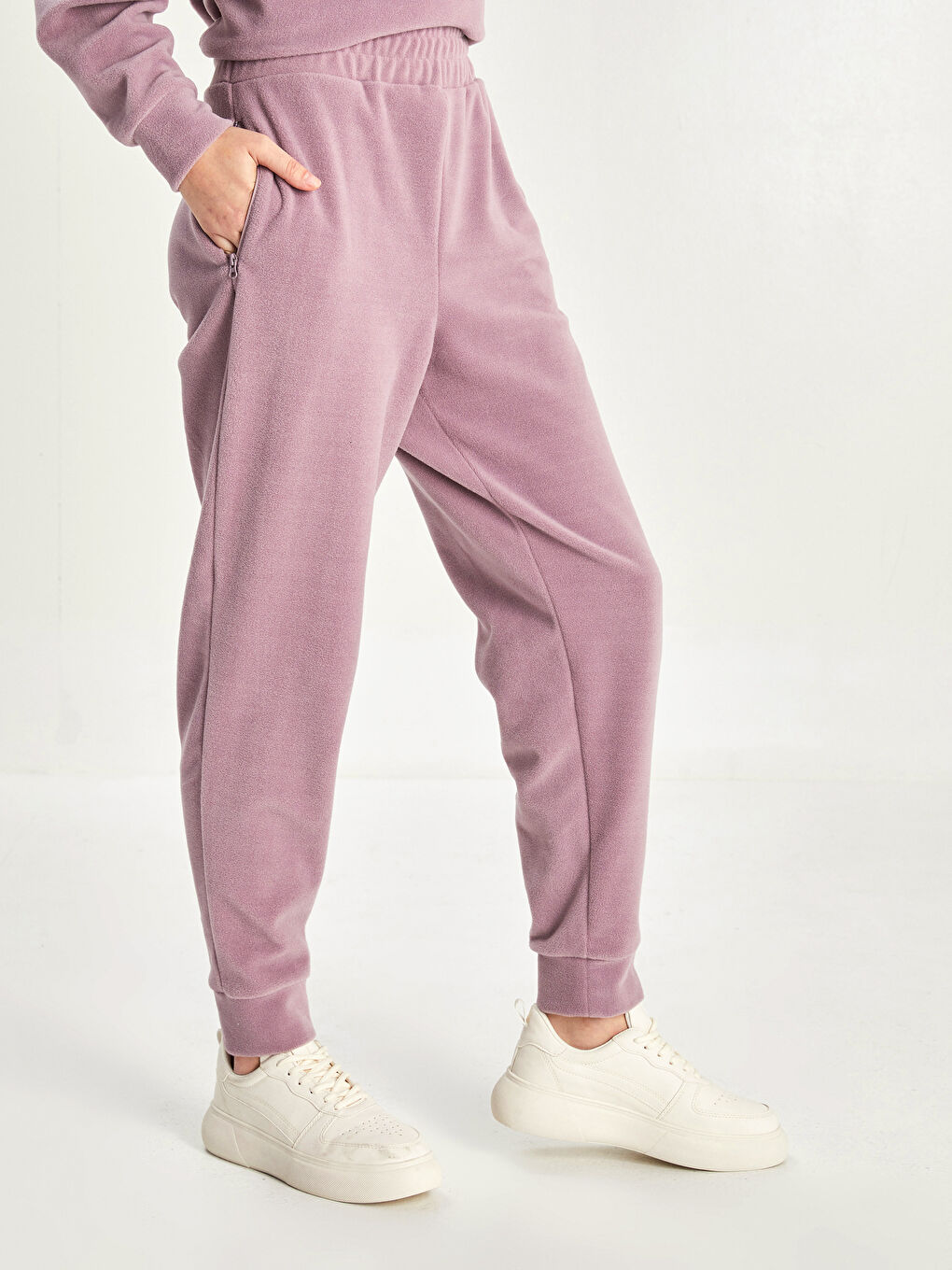 Elastic Waist Regular Pocket Detailed Women's Jogger Sweatpants-3