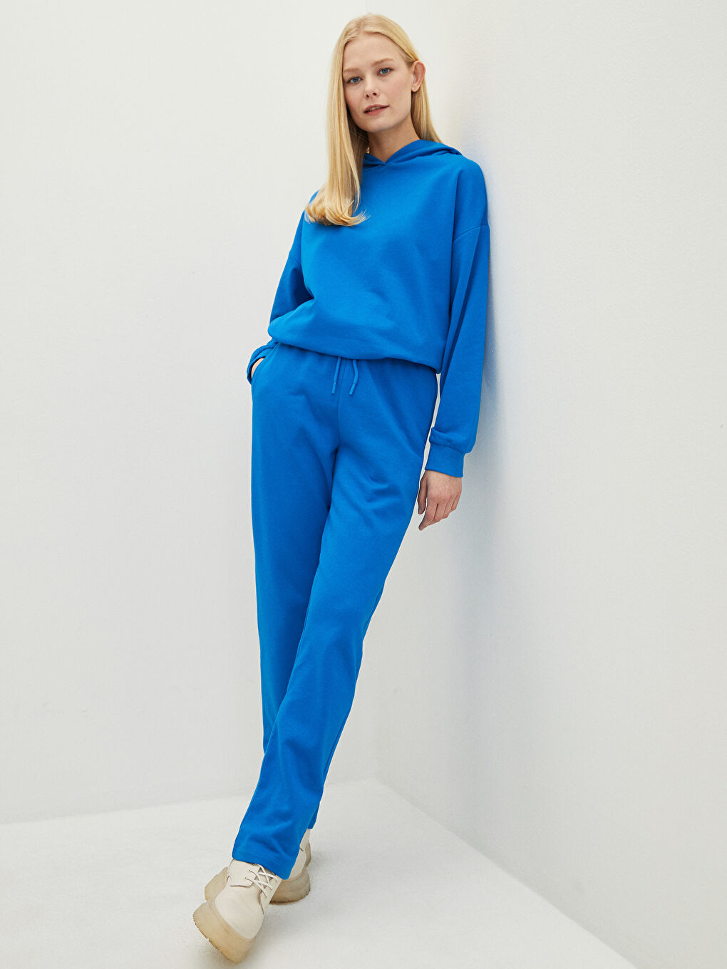 Mavi Beli Lastikli Düz Cep Detaylı Kadın Eşofman Altı