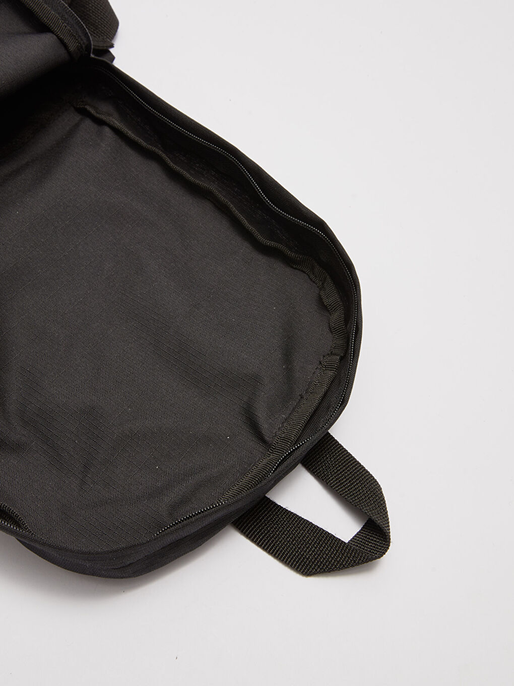 Siyah Yazı Baskılı Fonksiyonel Erkek Sırt Çantası-8