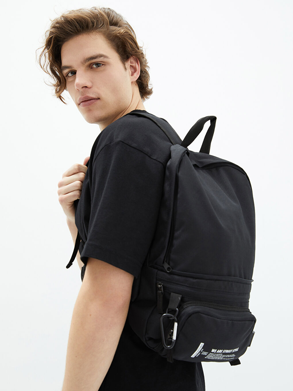 Siyah Yazı Baskılı Fonksiyonel Erkek Sırt Çantası