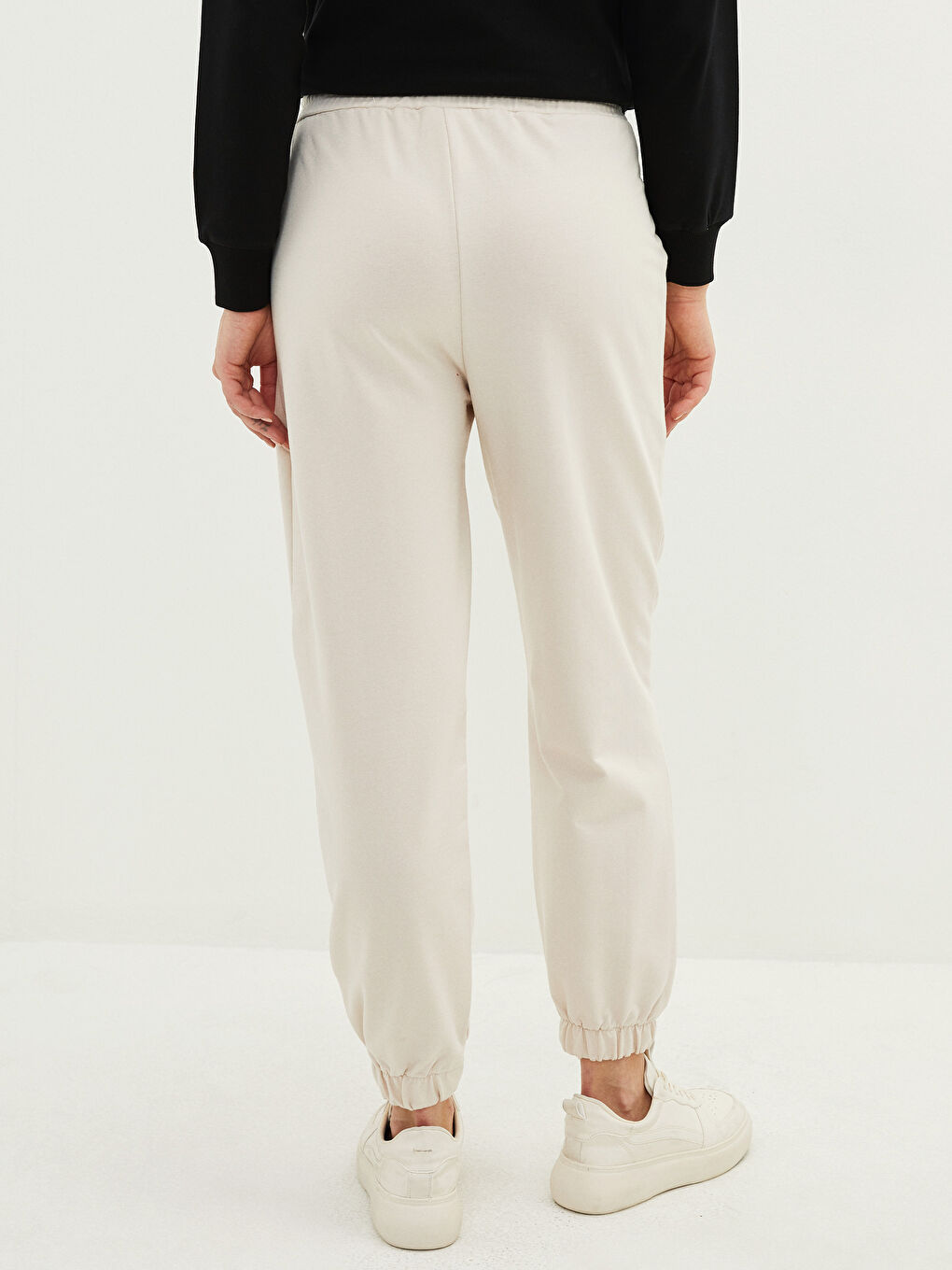 LCWAIKIKI Maternity Elastische Umstands-Jogginghose mit Schlichtem Design -W1JM97Z8-SCQ