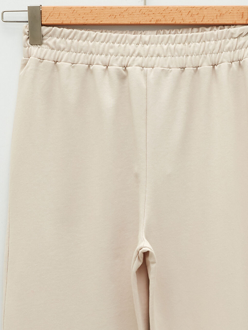 LCWAIKIKI Maternity Elastische Umstands-Jogginghose mit Schlichtem Design -W1JM97Z8-SCQ