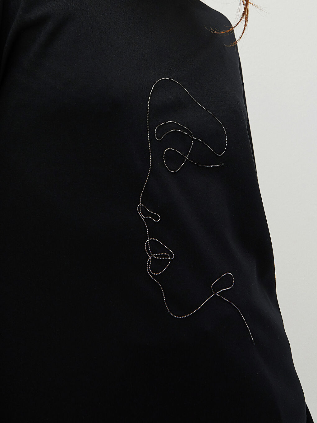 Siyah Bisiklet Yaka Nakışlı Uzun Kollu Kadın Tunik-2