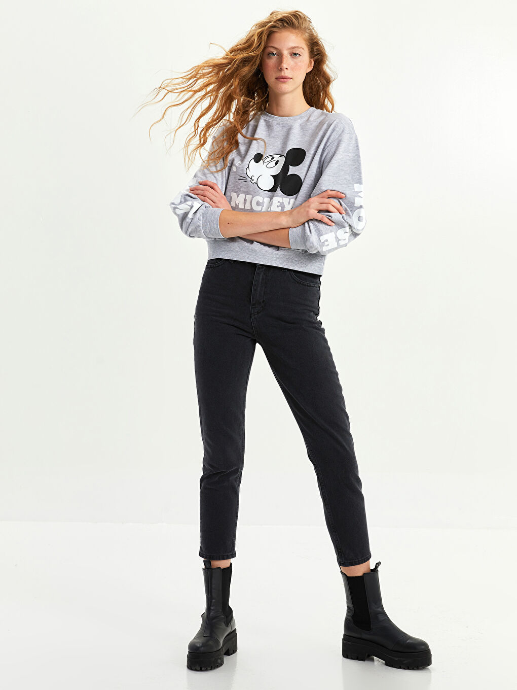 Gri Bisiklet Yaka Mickey Mouse Baskılı Uzun Kollu Kadın Sweatshirt-3