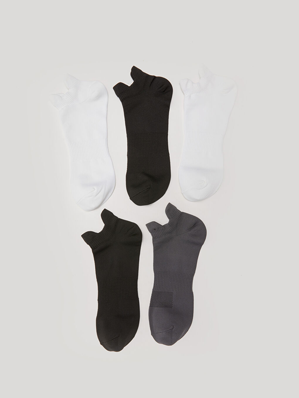 جوارب رياضية سادة للرجال - عبوة من 5 قطع-1