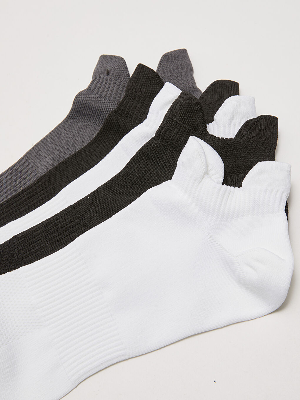جوارب رياضية سادة للرجال - عبوة من 5 قطع-2