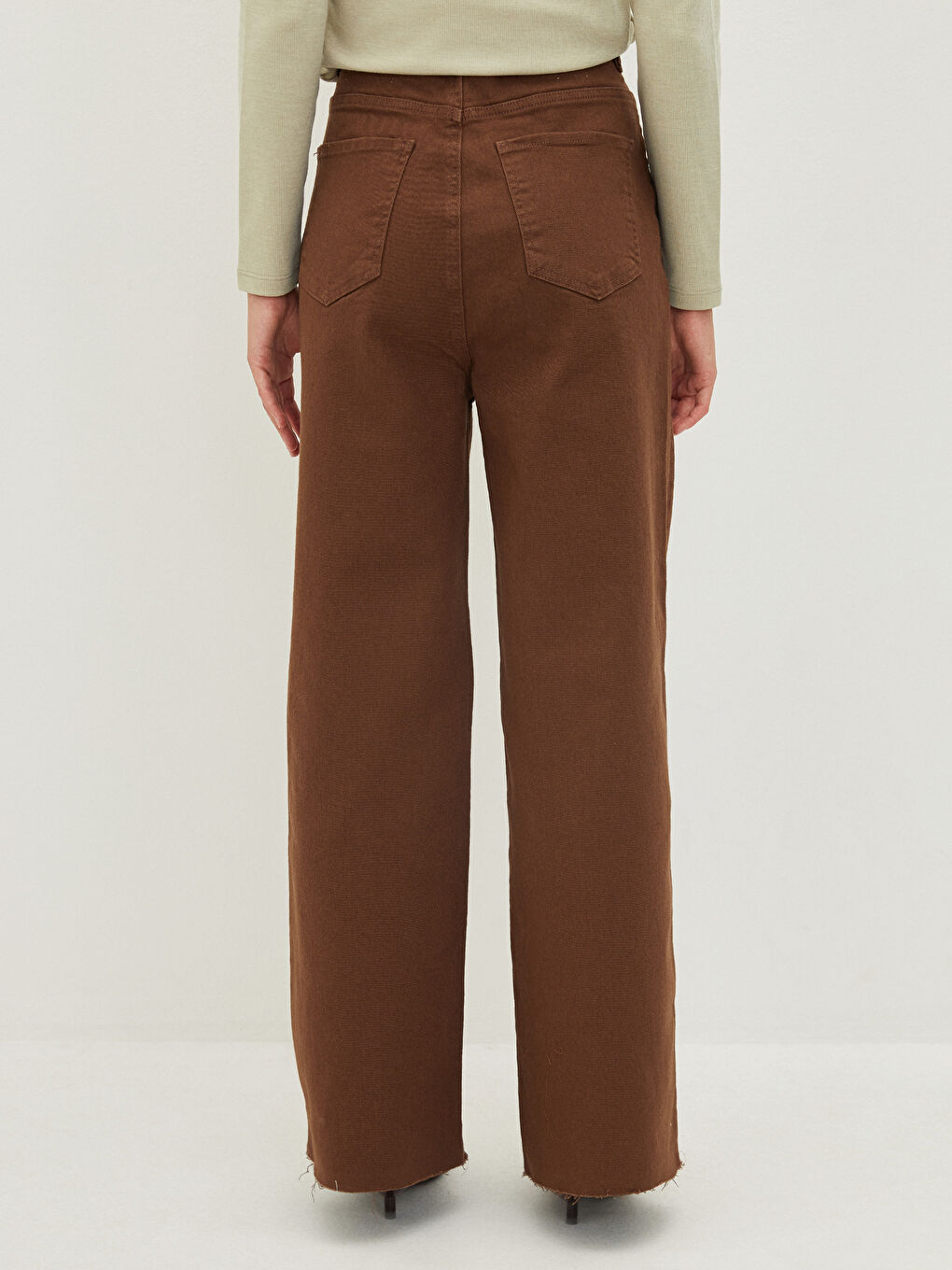 Blugi Standard Fit cu Detalii la Buzunar pentru Femei-3