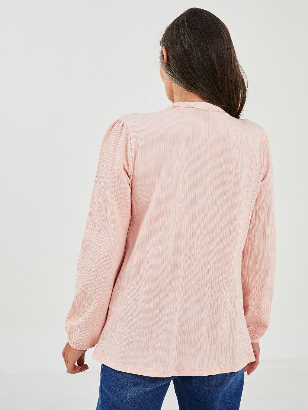 بلوزی قۆڵ درێژ سادە یه‌خه‌ خڕ بۆ ژنان-4